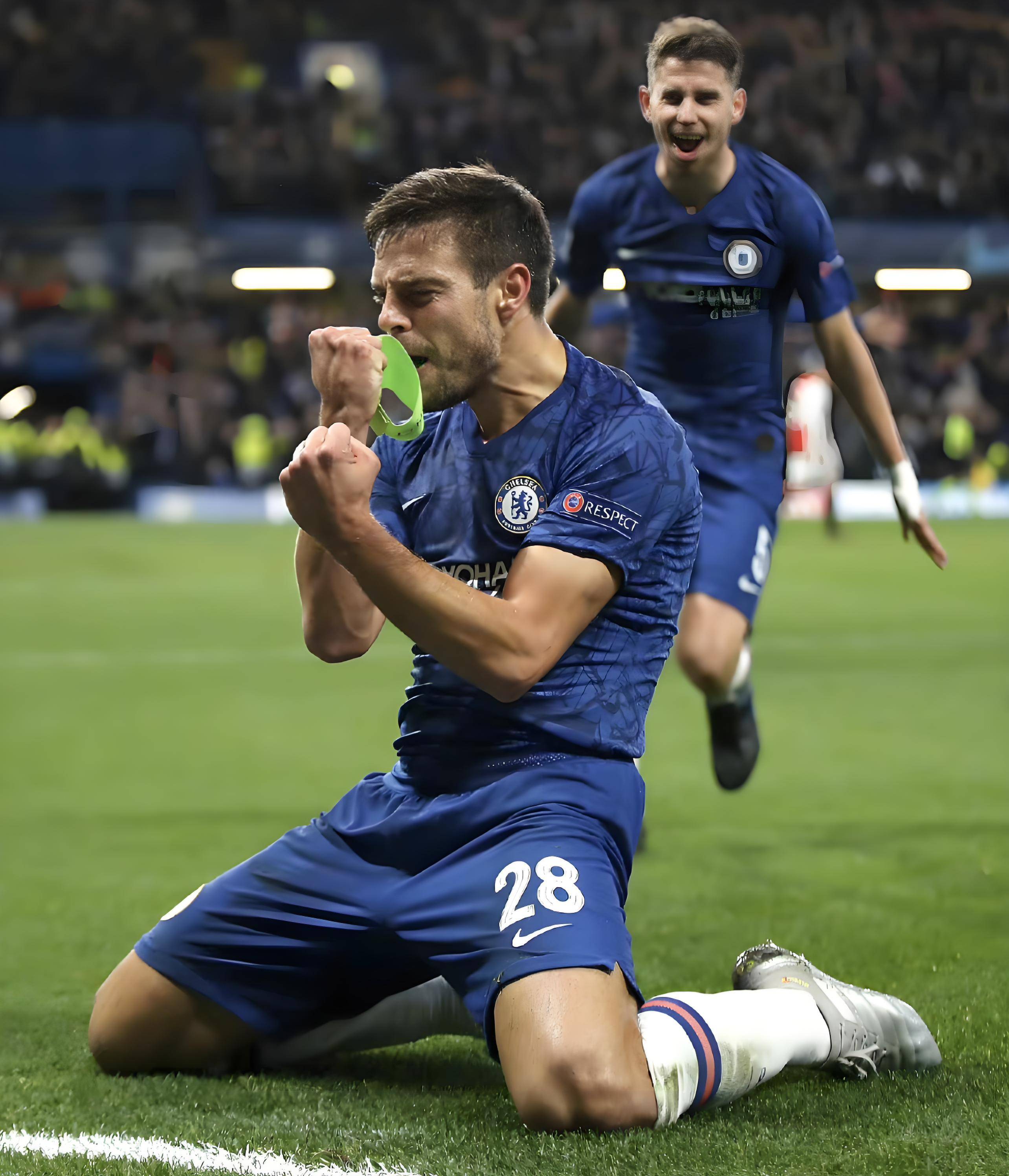 切尔西疯狂攻击狂胜，赢得球迷喝彩