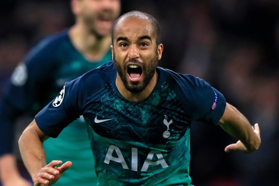 关于阿贾克斯绝杀莫斯科中央陆军，小组领头羊实至名归的信息