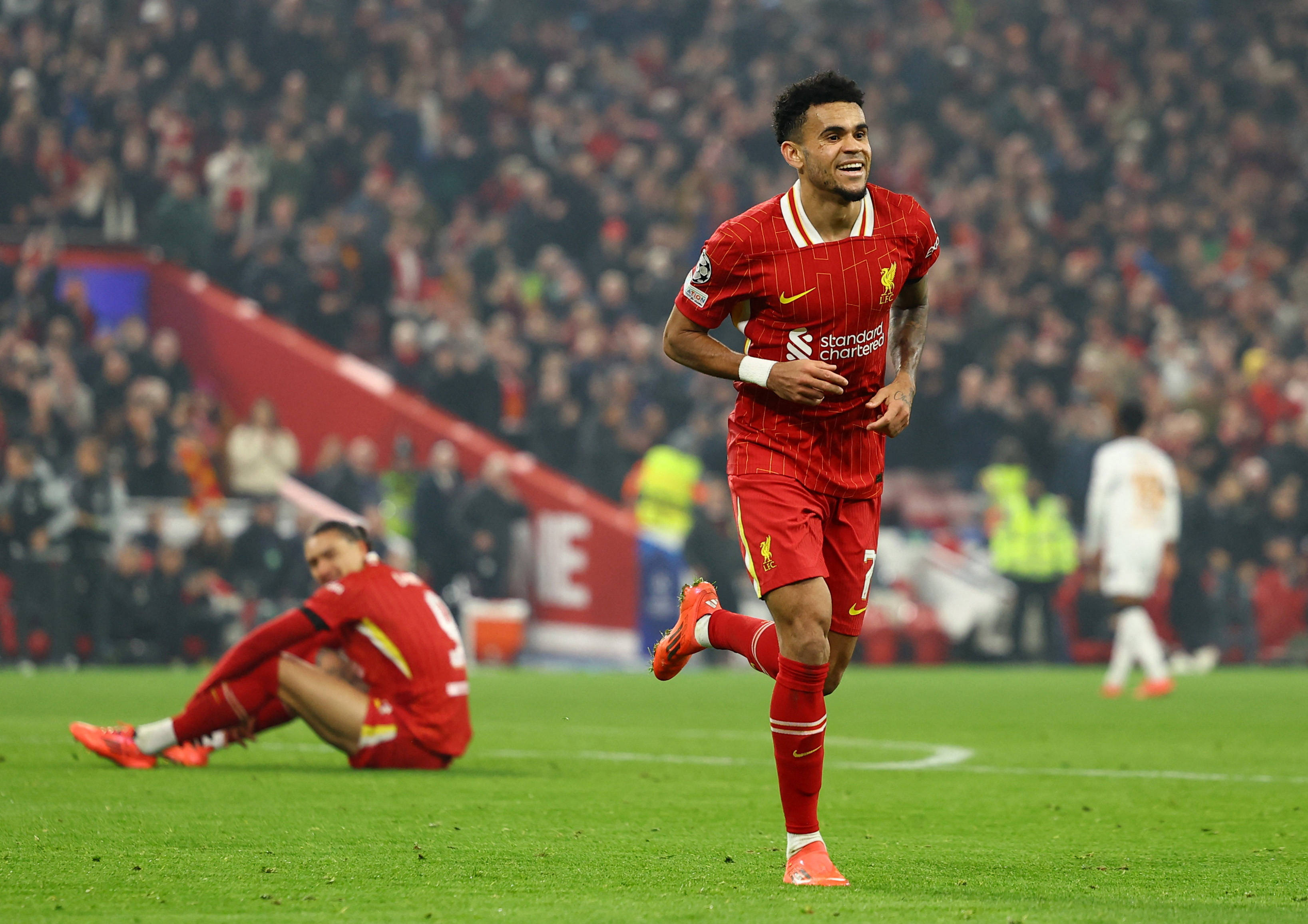 爱游戏娱乐-包含拜仁慕尼黑锋线不利，进攻火力有待提升的词条