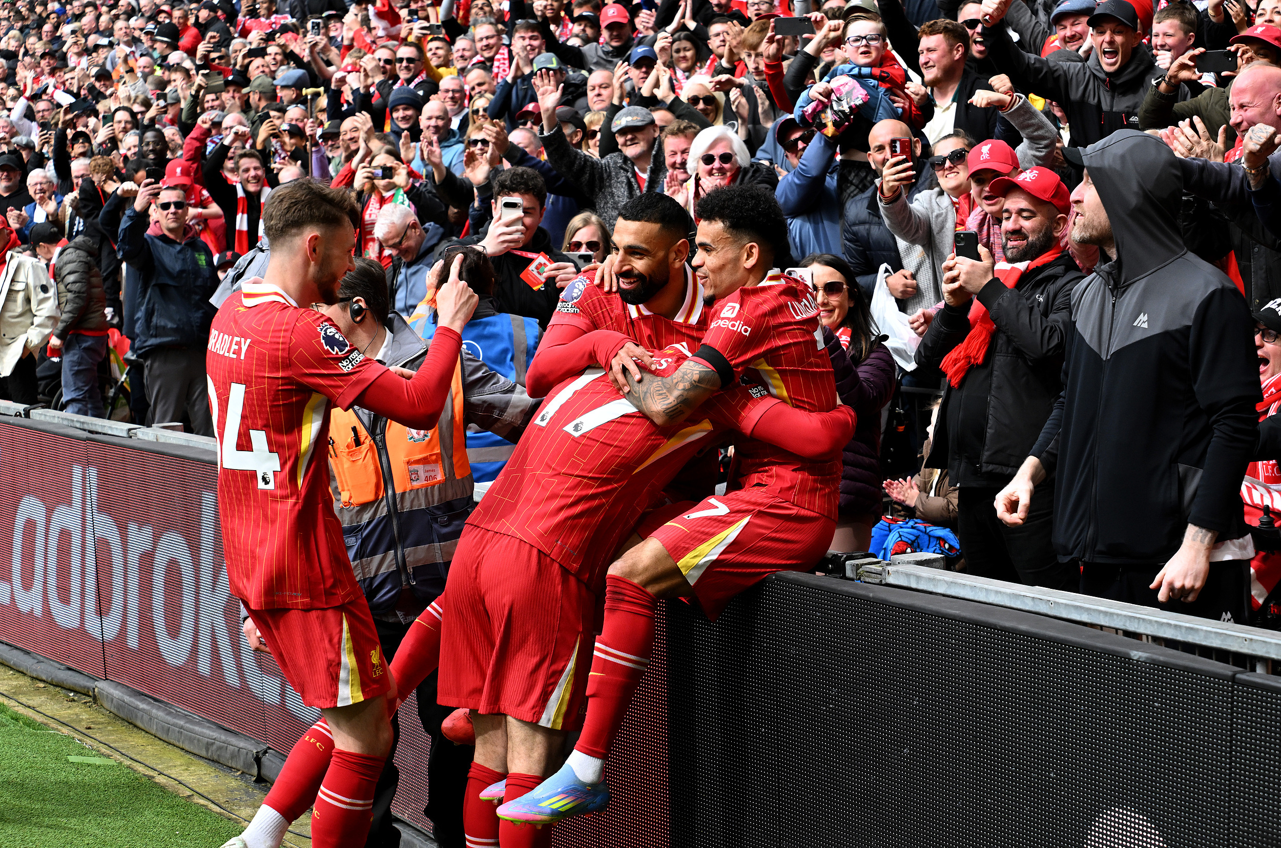 爱游戏链接-关于利物浦客场逆转莱斯特城，继续领跑积分榜的信息